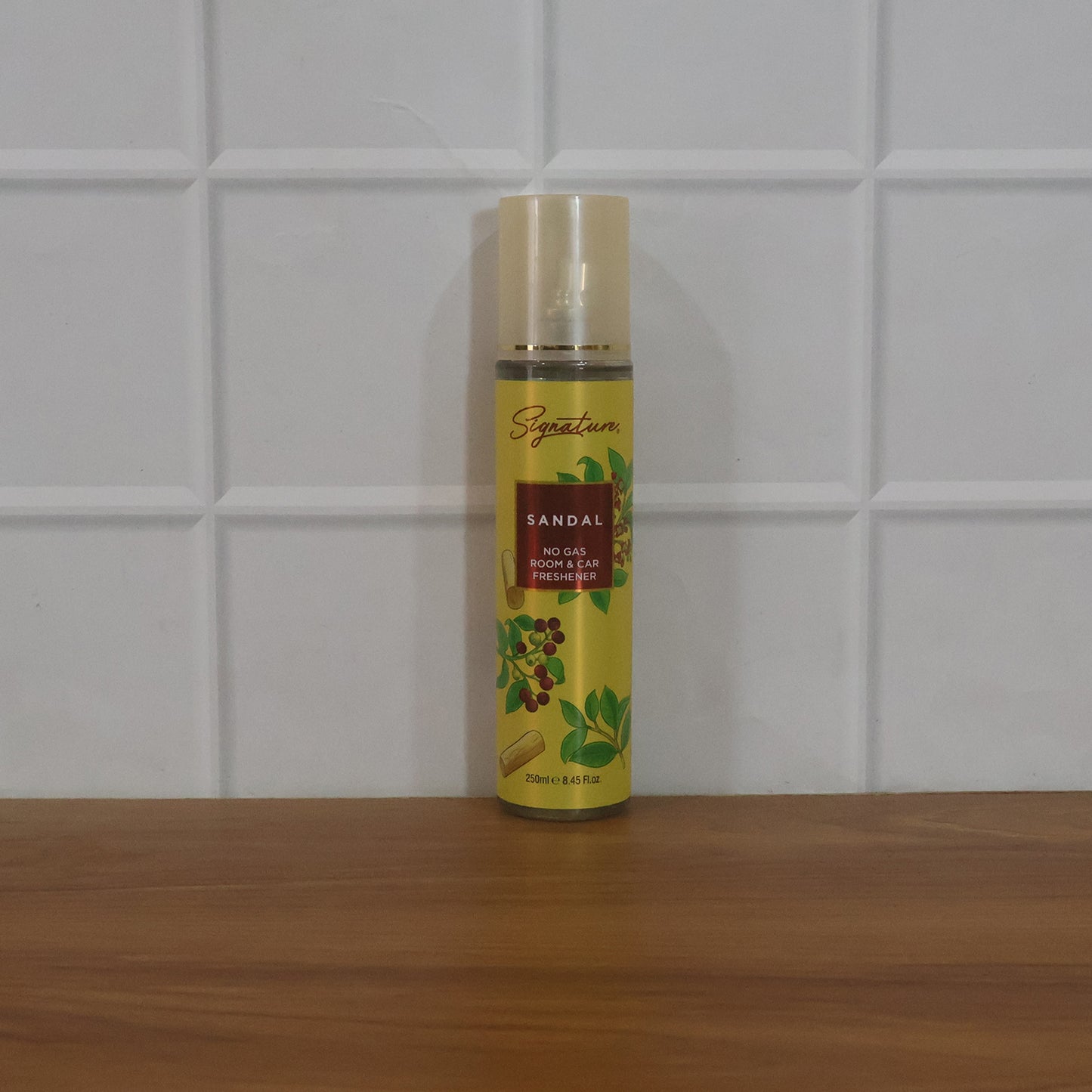 Signature Sandal Room Car Freshener Spray 250 Ml