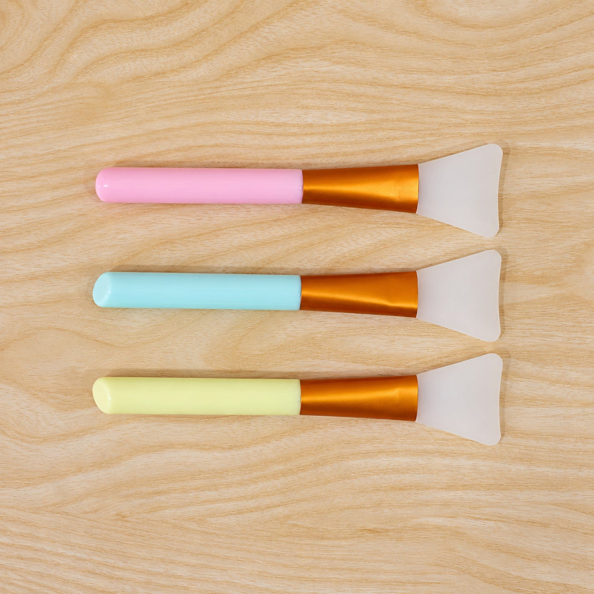 Wukusy 3-piece silicone face mask brush set for smooth, even skincare application at home or salon.