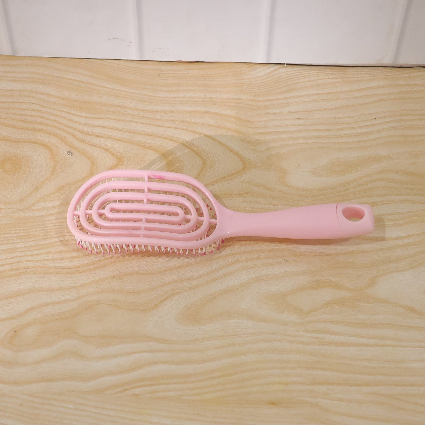Curved Vented Styling Massage Hair Brush Detangling Comb For Men And Women (1 Pc)