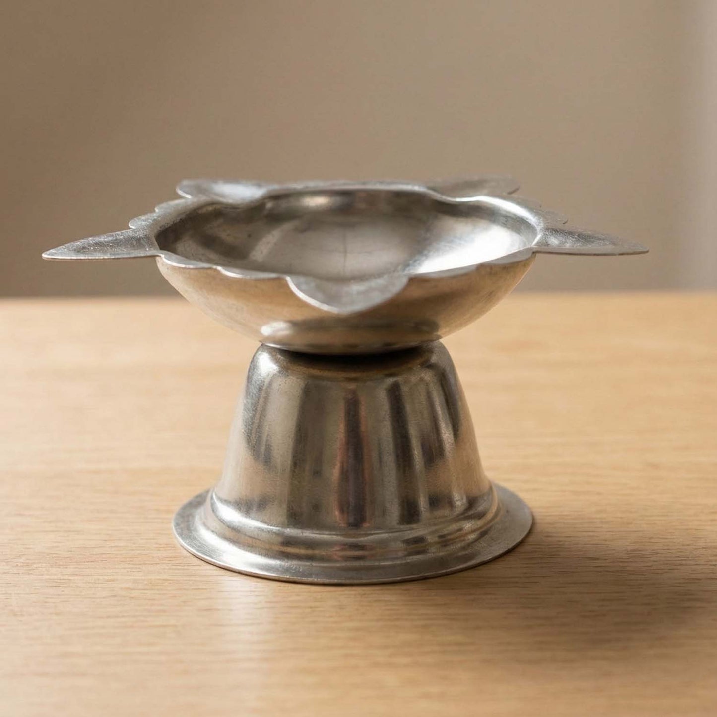 Stainless Steel Sunflower Design Diya Stand (Big Size) (1 Pc)