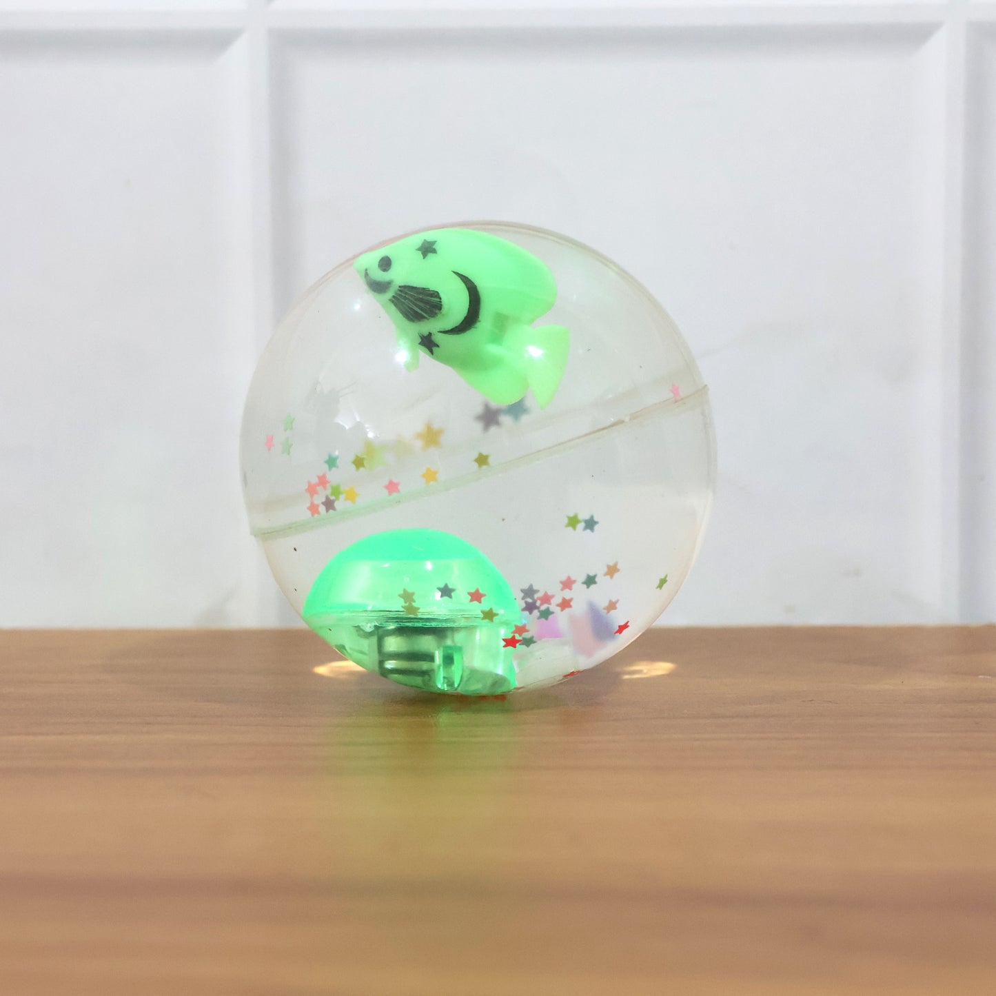 Light-up Bouncy Fish Ball Impact-activated Led Flashing Sensory Toy (1 Pc)