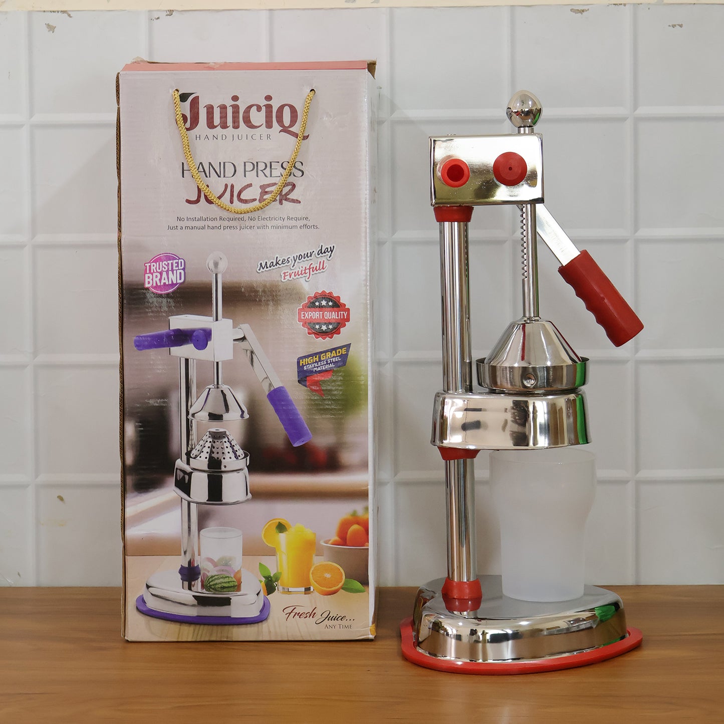 Wukusy heavy-duty manual hand press juicer machine set with sturdy handle and pressing plate for fresh fruit juice extraction