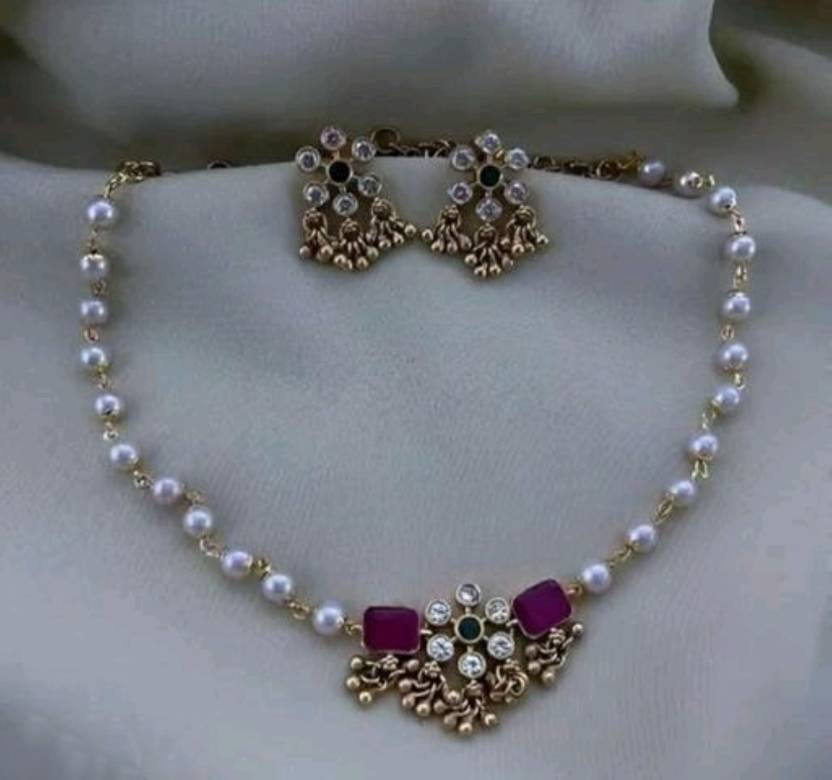 Elegant Traditional Pearl Jewellery Set