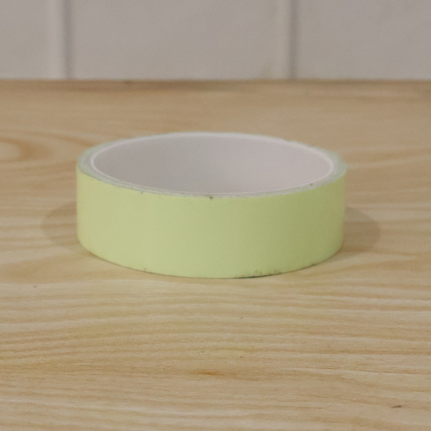 Strong Adhesive Glue Tape Roll For Packaging Boxes (85x25 Mm 1 Pc)