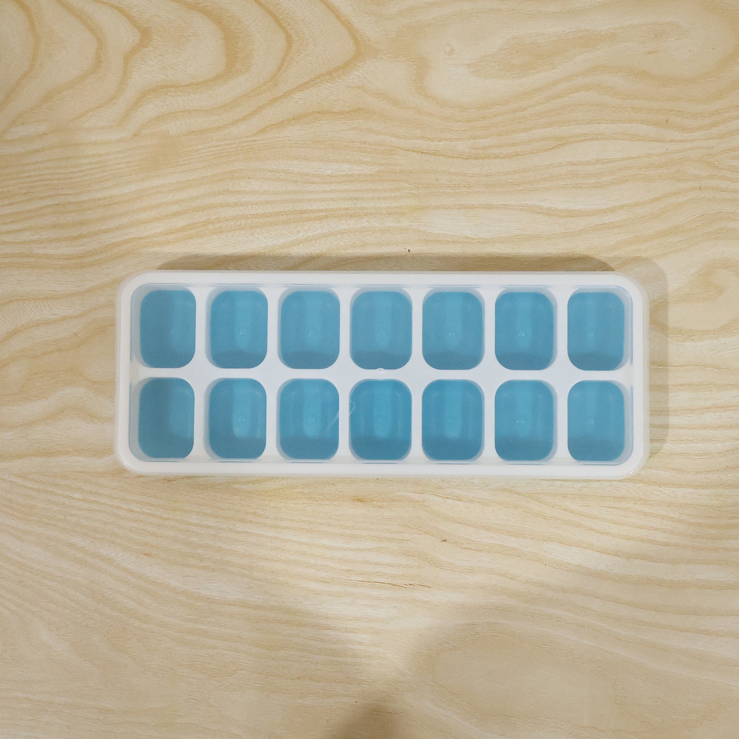 Multipurpose Plastic Ice Cube Tray With Lid (1 Pc 14 Gride Blue)