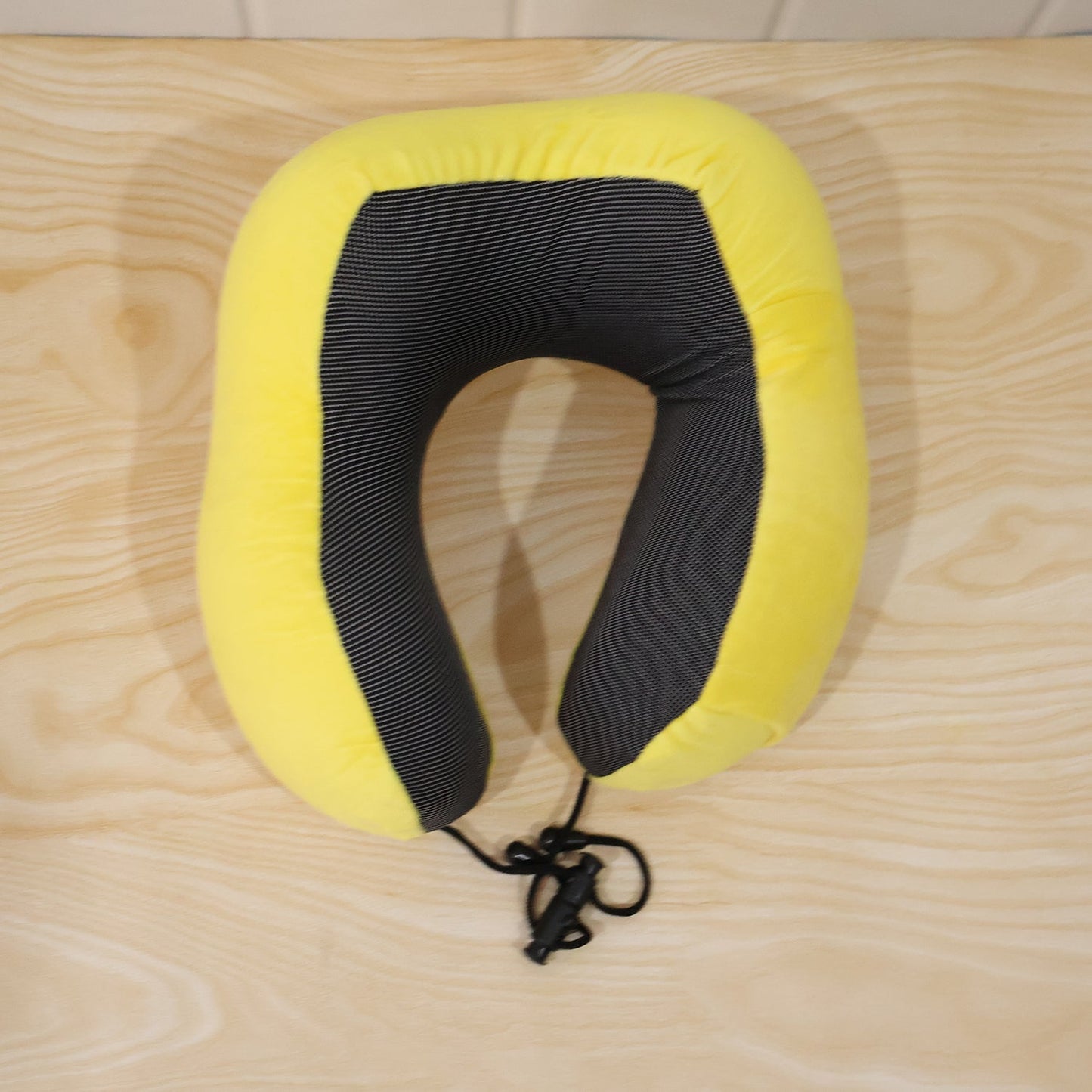 U Shaped Soft Neck Pillow Yellow Plush Travel Pillow With Drawstring (1 Pc)