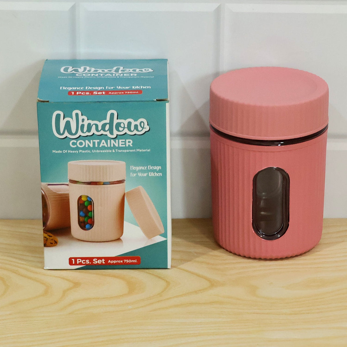 Plastic storage container 750ml with window and screw lid by Wukusy, showcasing the transparent container with lid open.