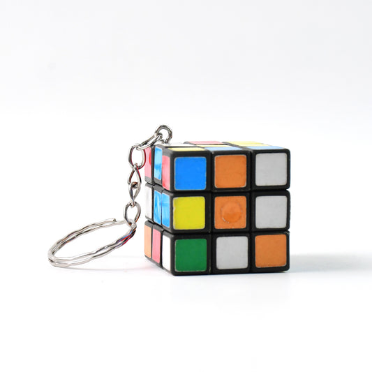Wukusy 4022 mini cube puzzle toy, colorful magic cube game for boys and girls, ideal for birthday gifts.