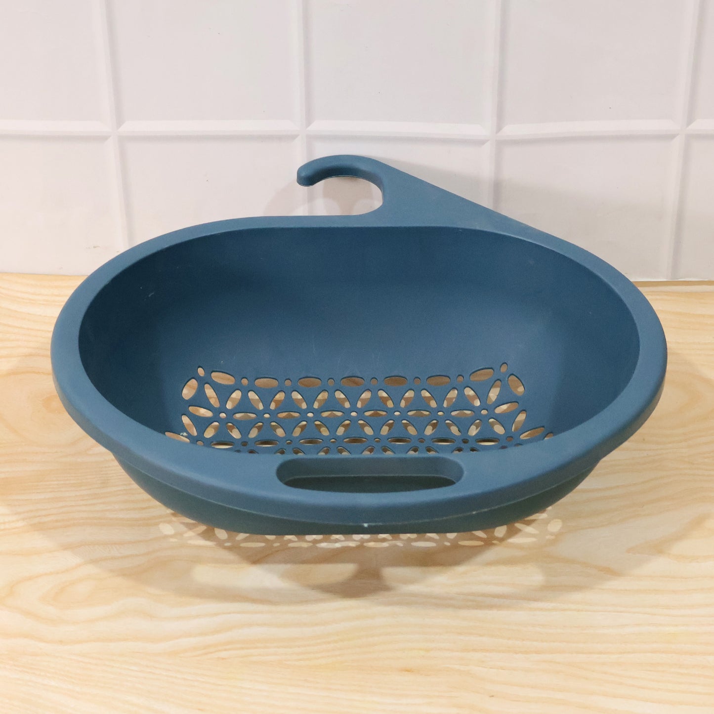 Kitchen Sink Drain Basket Strainer Colander For Fruits Vegetable Washing (1 Pc)
