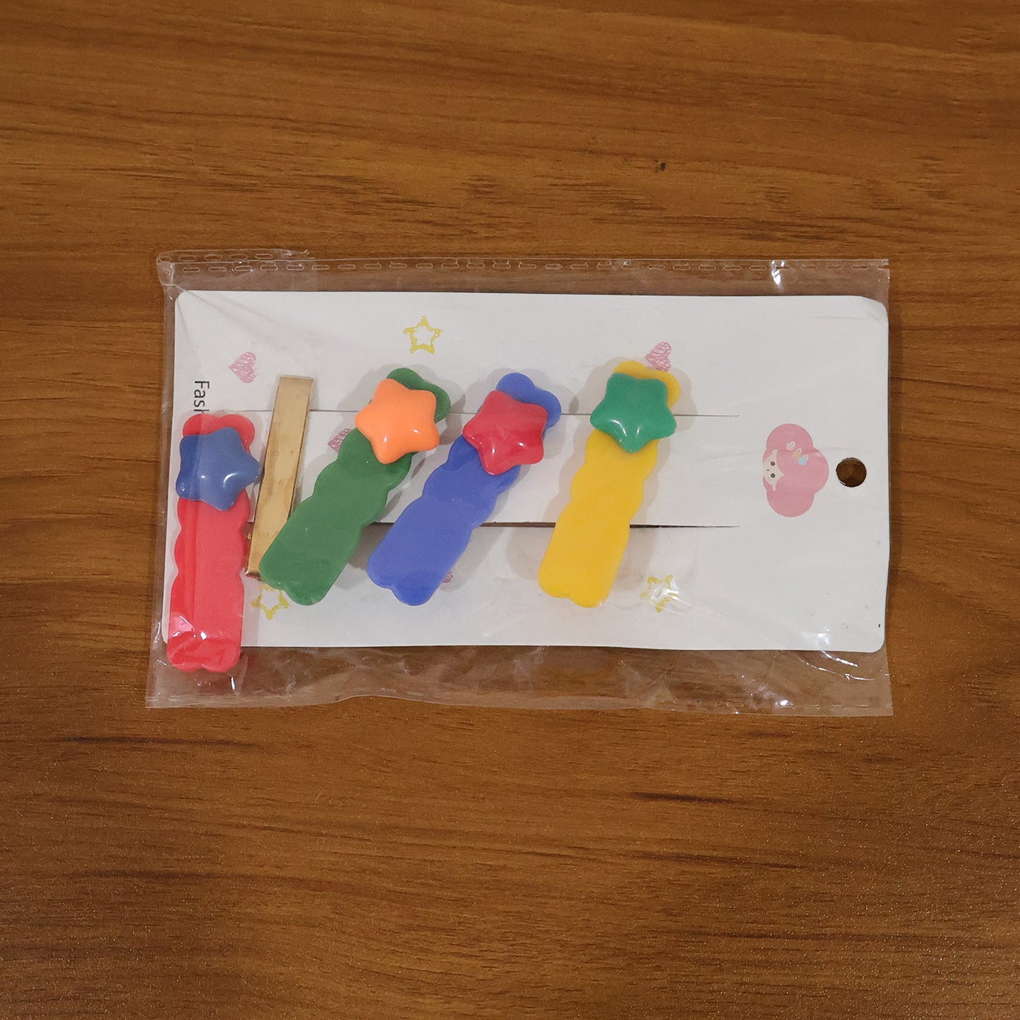 Cute Stylish Design Hair Clips Set (1 Set Mix Design)
