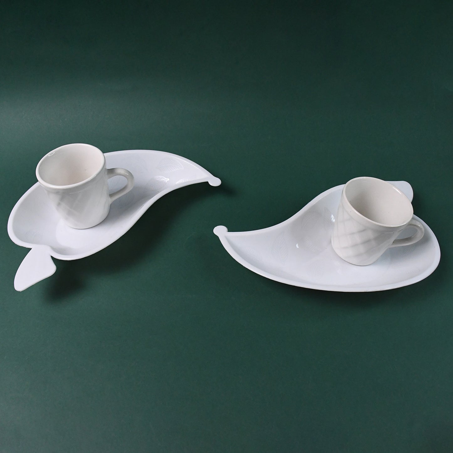Unibic Ceramic Tea Cups With Plastic Leaf Shape Tray Platter (6 Pcs Set)
