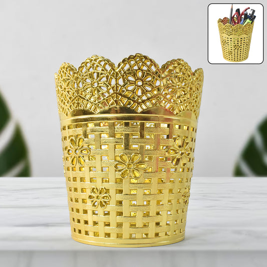 Wukusy metal mesh office pen holder on desk for organizing pens and stationery in a sleek, modern design.
