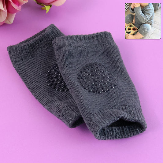 Dark grey toddler wool knit leg warmer by Wukusy, knee guard for baby care, soft and cozy for little legs.