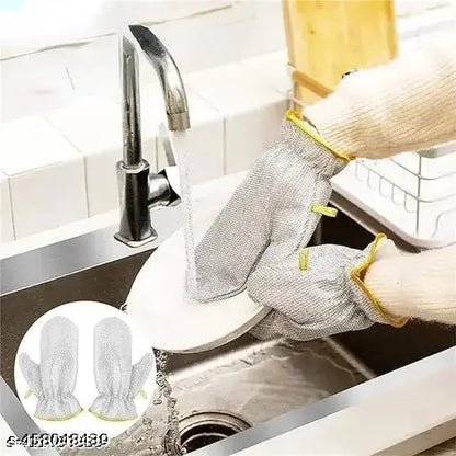 Pair of 19357 wire dishwashing gloves for kitchen cleaning, suitable for washing dishes and wiping pots.