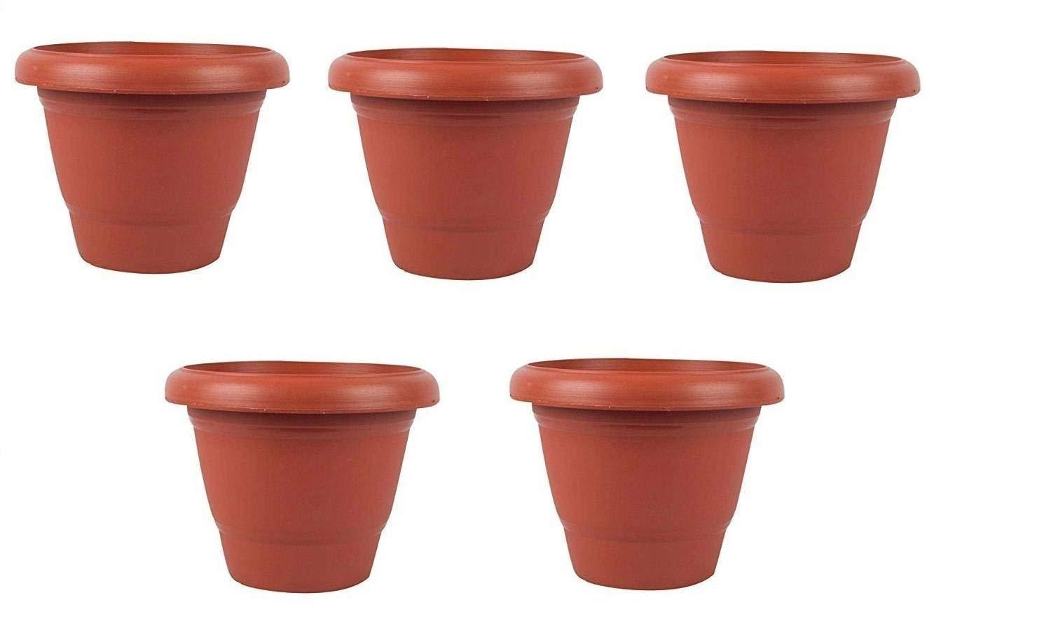 Wukusy Garden Heavy Plastic Planter Pot in brown, durable outdoor planter for flowers or small plants, single piece.