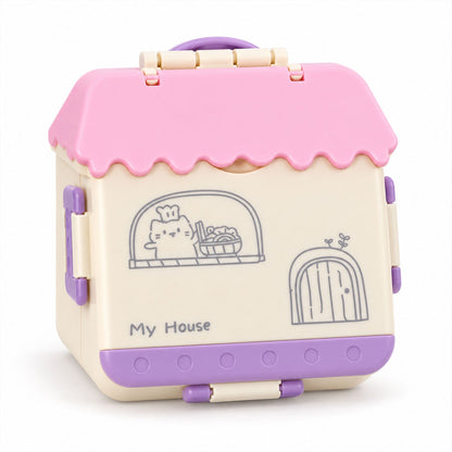 Wukusy house-shaped plastic kids lunch box with handle, spoon, and fork, measuring 17x17x6.5 cm, suitable for school meals.
