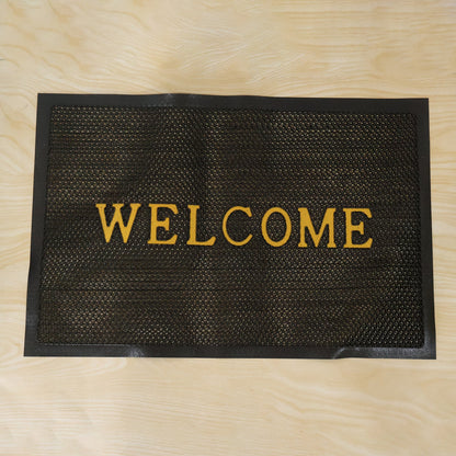 Wukusy welcome door mat with textured mesh, 57x37.5 cm, designed for home entrance, features a friendly greeting text.