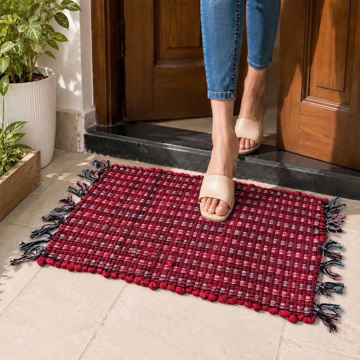 Decorative Woven Floor Mat With Check Pattern And Tassel Fringe For Doors (1 Pc)