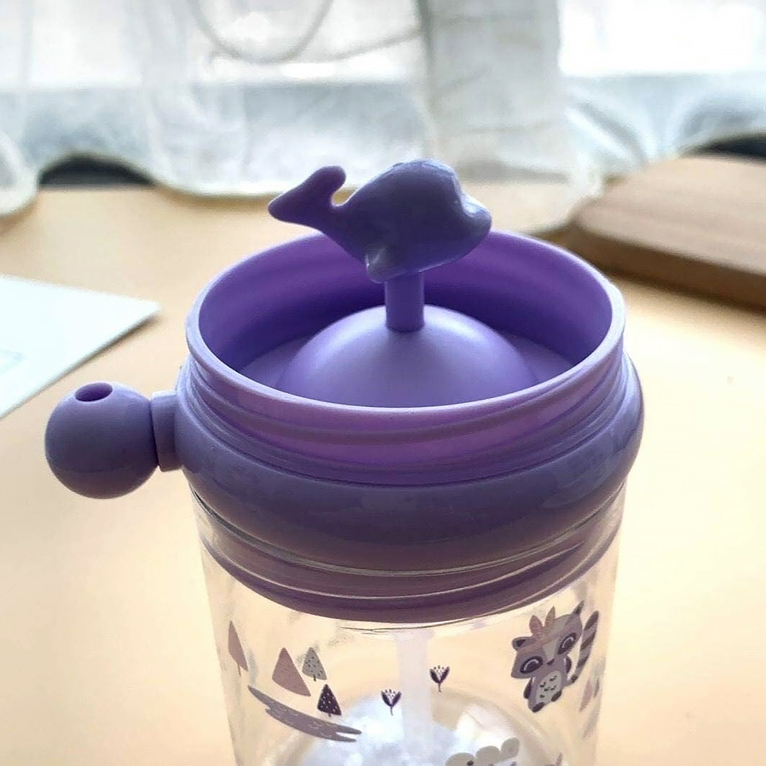Wukusy baby sippy cup with straw, lid, and whale spray fountain design, spill-proof toddler tumbler for drinking and birthday gifts