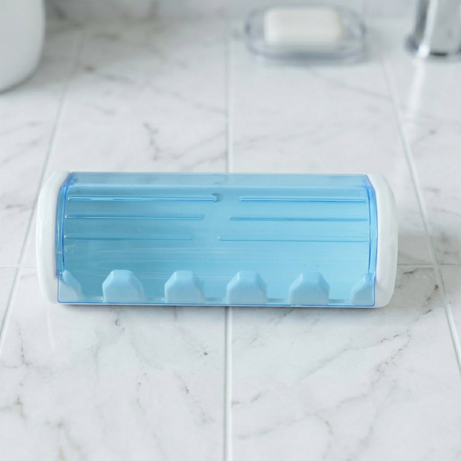 Wall Mounted Toothbrush Holder With Protective Cover (1 Pc)