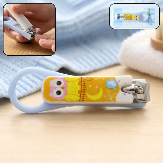 Wukusy cute cartoon owl baby nail clipper with colorful handle and owl design for gentle nail trimming.