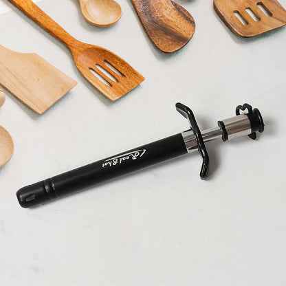 Wukusy stainless steel gas lighter for kitchen stove, long-lasting, unbreakable design, suitable for home and restaurant gas stoves.