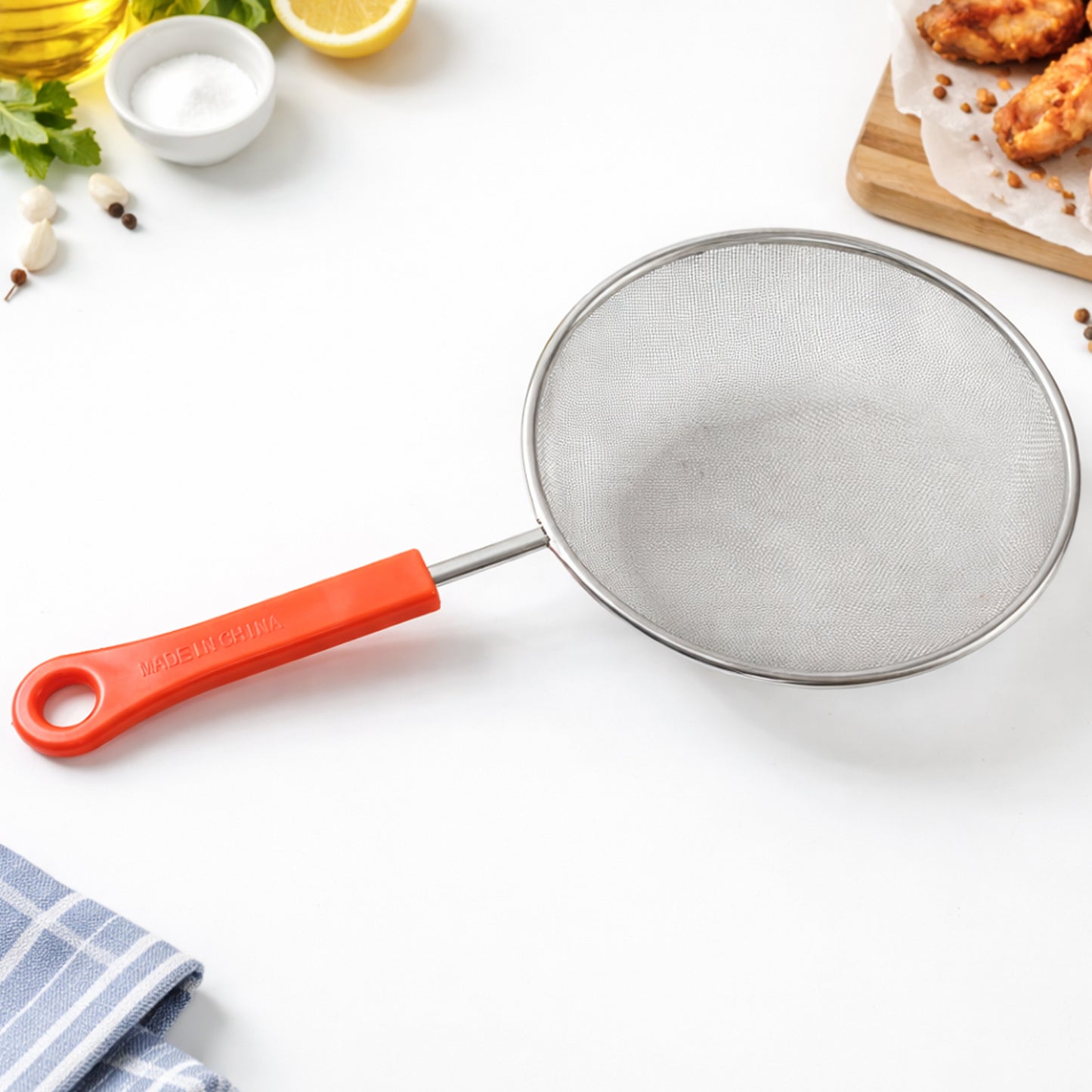B-grade Big Size Fine Mesh Kitchen Strainer With Strong Handle Grip (1 Pc)