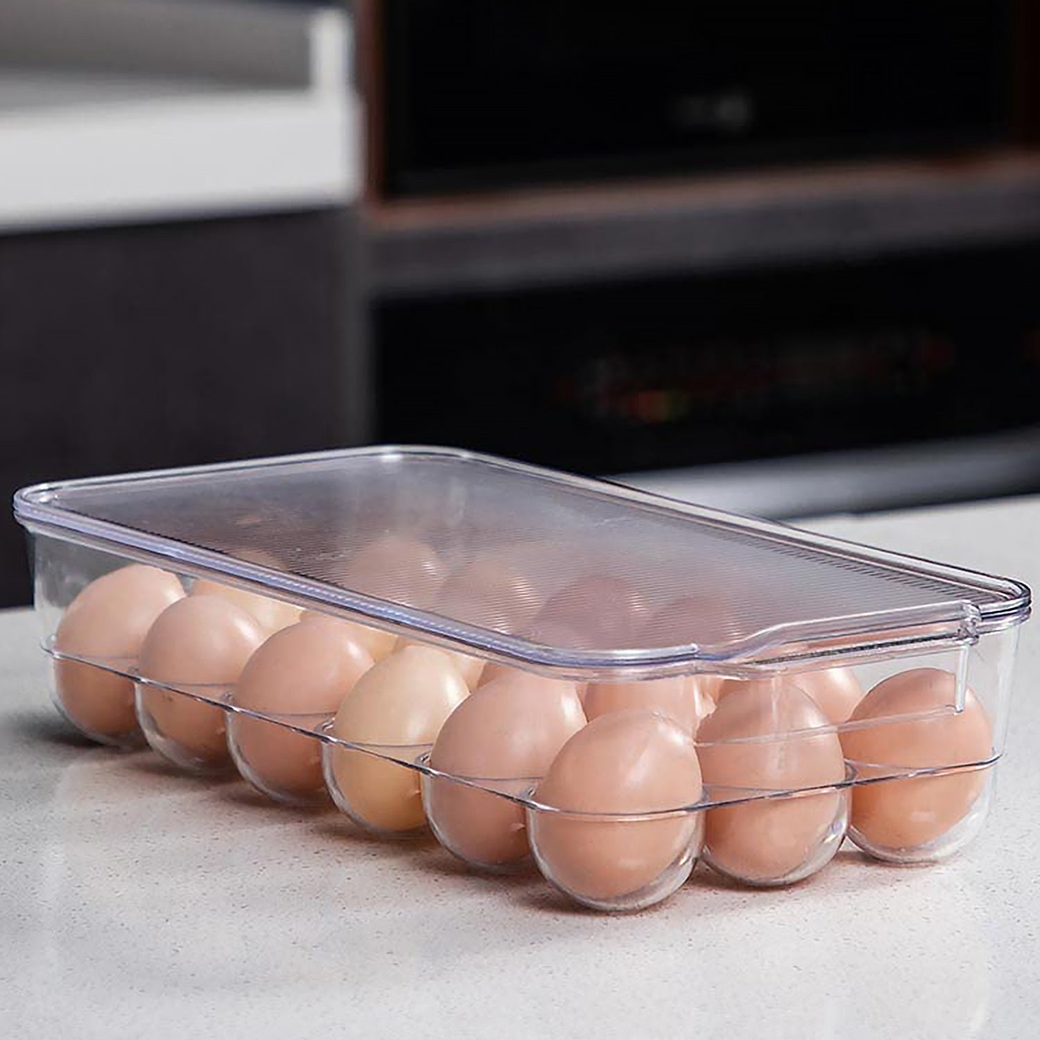 Wukusy plastic 18-cavity egg storage box with lid and handles, rectangular egg tray for refrigerator storage, high quality kitchen accessory