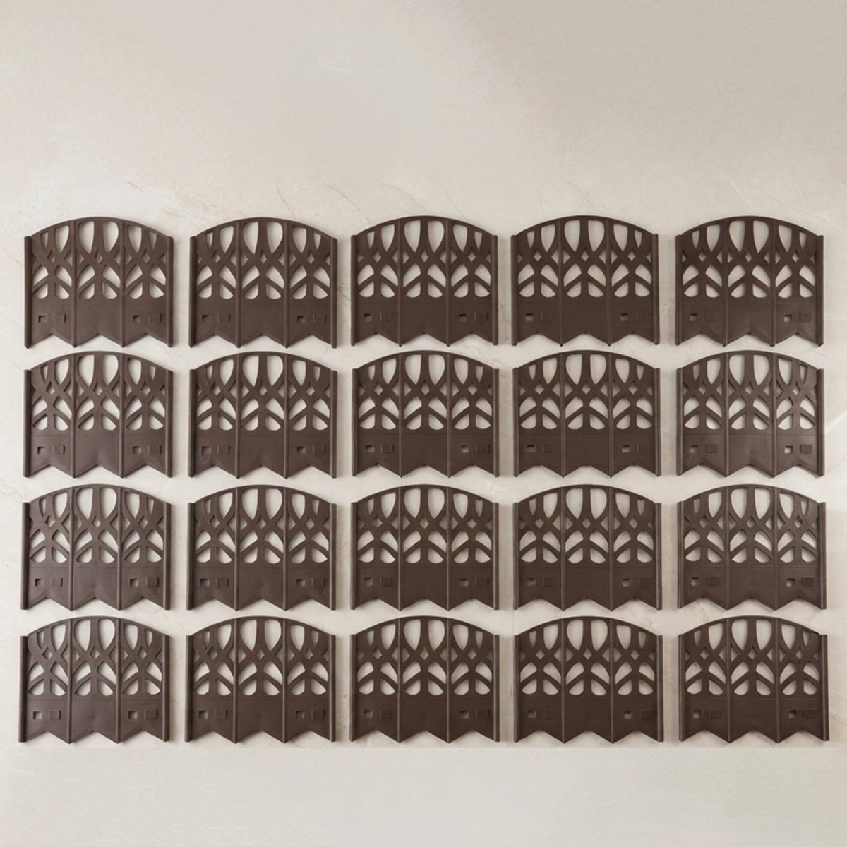 Wukusy decorative plastic garden fence border set with colorful curved panels for lawn, yard, and flower beds.
