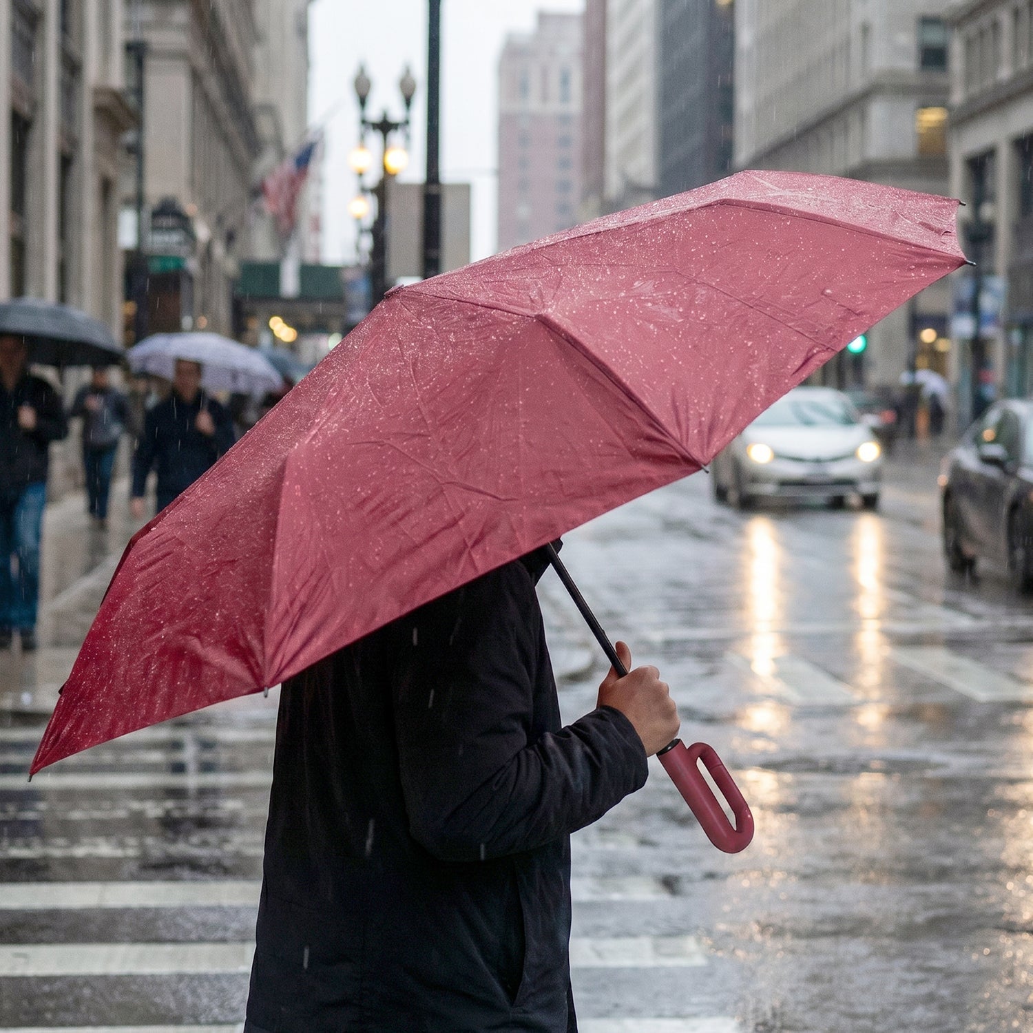 Wukusy portable windproof travel umbrella open, compact and durable for protection from rain and sun in a lightweight design
