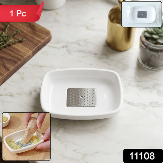 Wukusy multipurpose garlic and ginger grinding plate for efficient crushing and grinding of spices and herbs.