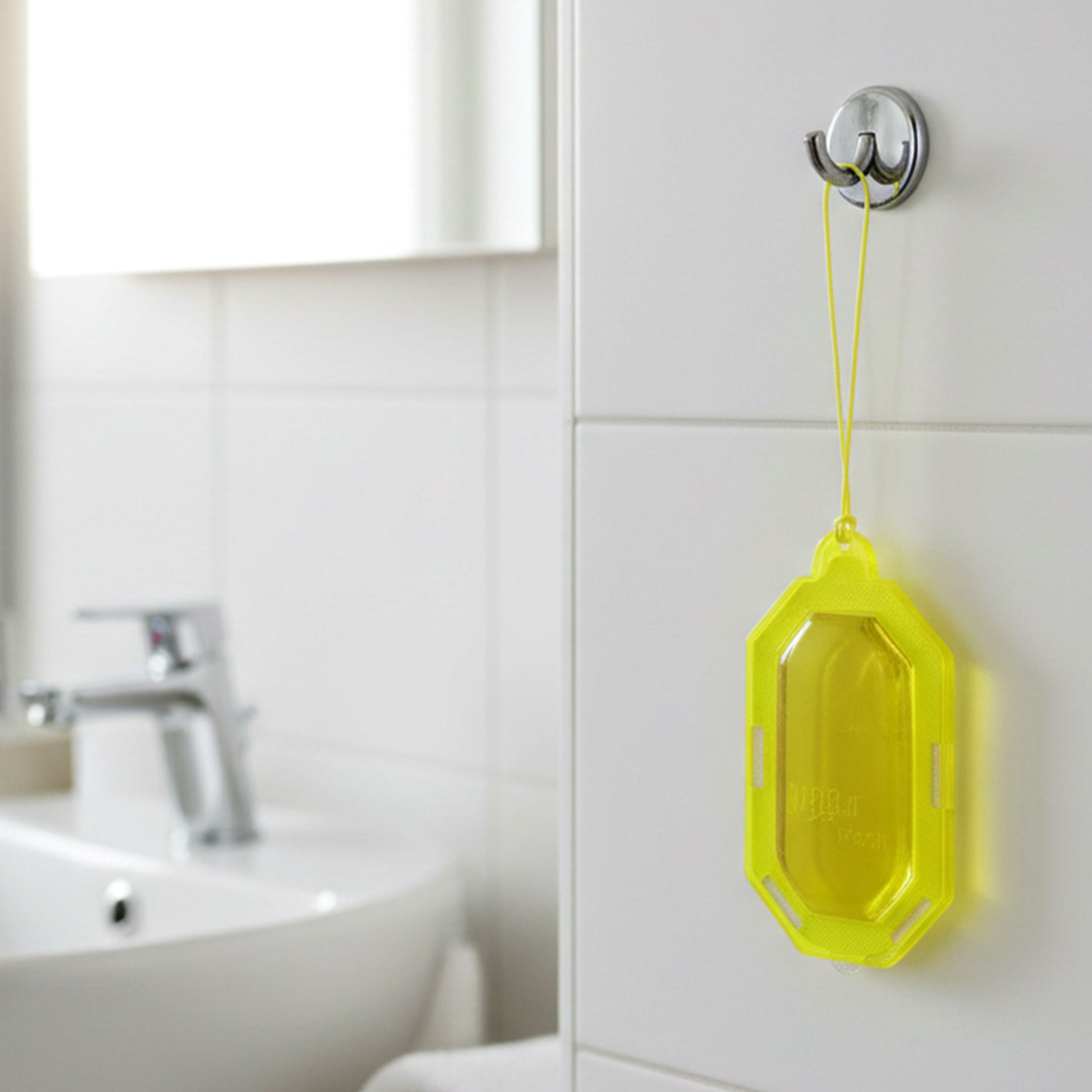 Hanging Gel Based Bathroom Air Freshener Citrus Gel (1 Pc 9.5 Gm)