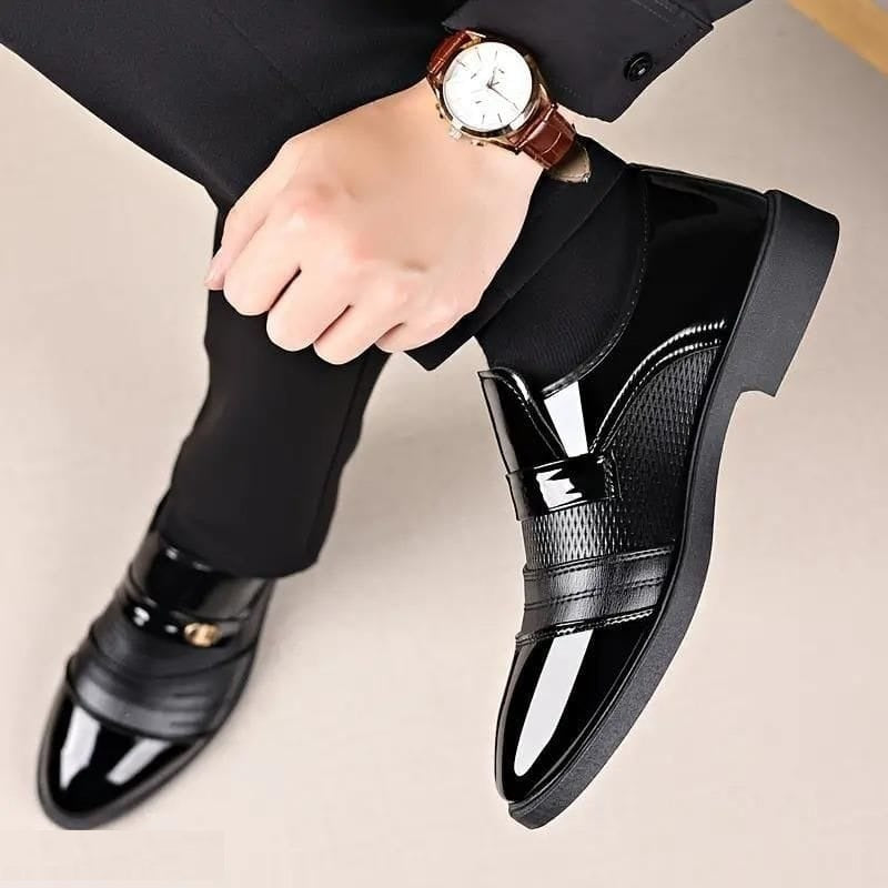 Men Shinning Black Slip On Formal Shoes - Size = 6