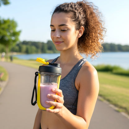 Wukusy Prexo Fit-fusion shaker bottle, 700ml capacity, with a clear plastic body and secure lid for mixing fitness drinks.