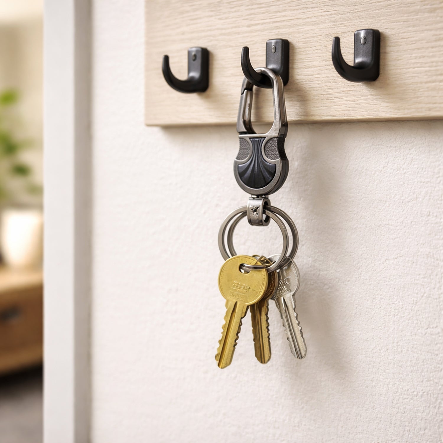 Premium Metal Key Holder Keychain 1 Pc