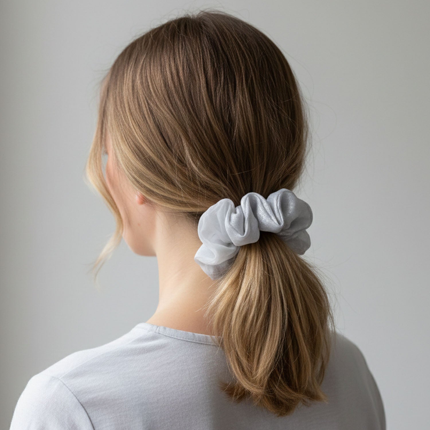 Wukusy dual-tone satin mesh fabric hair scrunchie, soft and stylish hair accessory, close-up view showing fabric texture and design