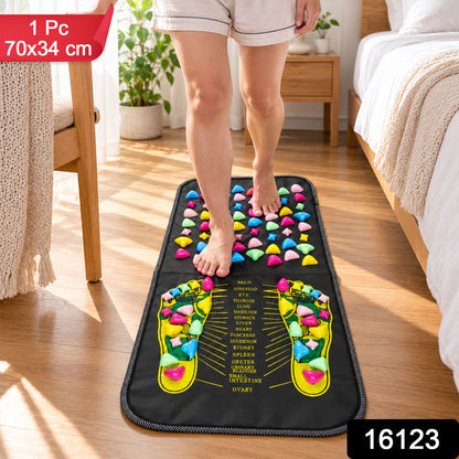 Wukusy acupressure foot massage mat with raised nodes and foot guide, 70 x 34 cm
