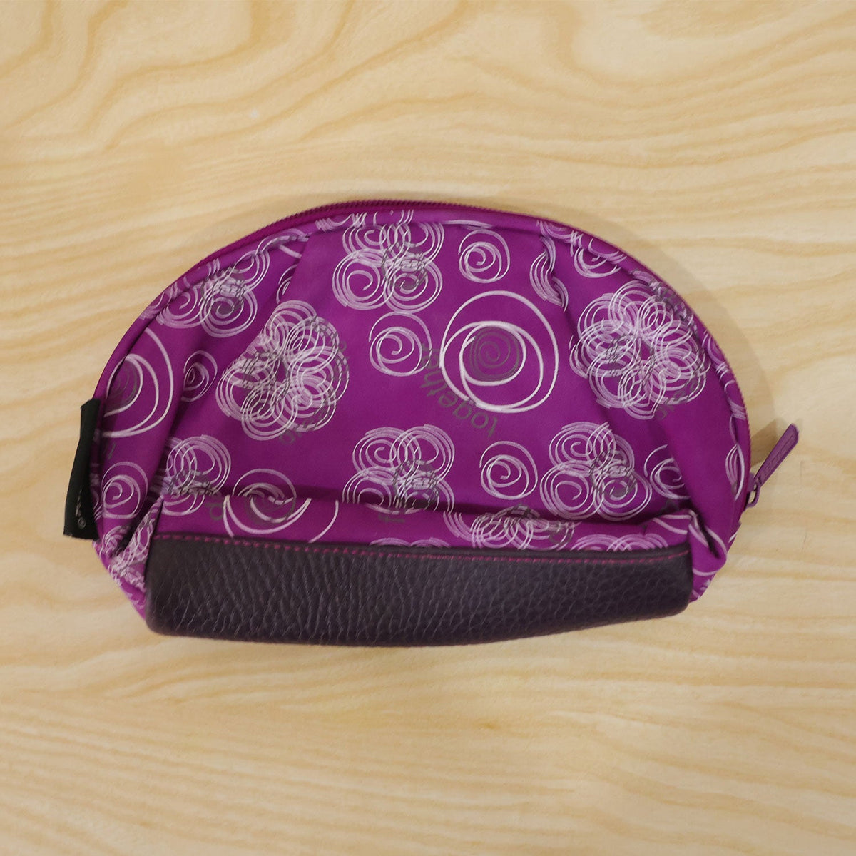 Wukusy floral cosmetic zipper pouch with attached mirror, 20x11 cm, travel storage bag with vibrant floral pattern and compact design