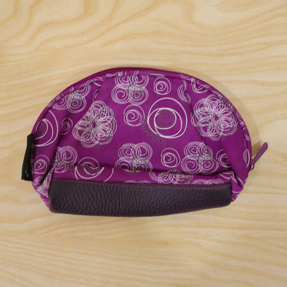 Wukusy floral cosmetic zipper pouch with attached mirror, 20x11 cm, travel storage bag with vibrant floral pattern and compact design