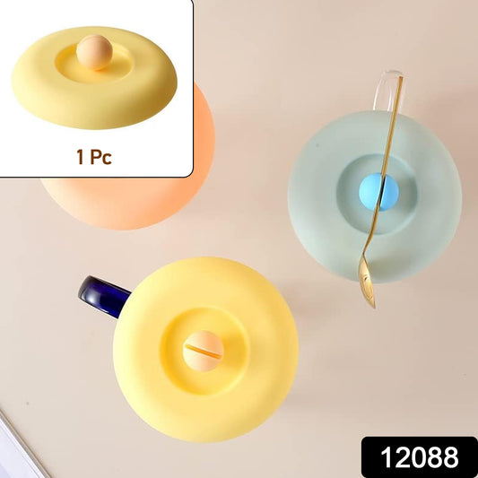 Wukusy silicone mug lid with airtight seal and dust-proof design, fits cups to keep beverages fresh and prevent spills.