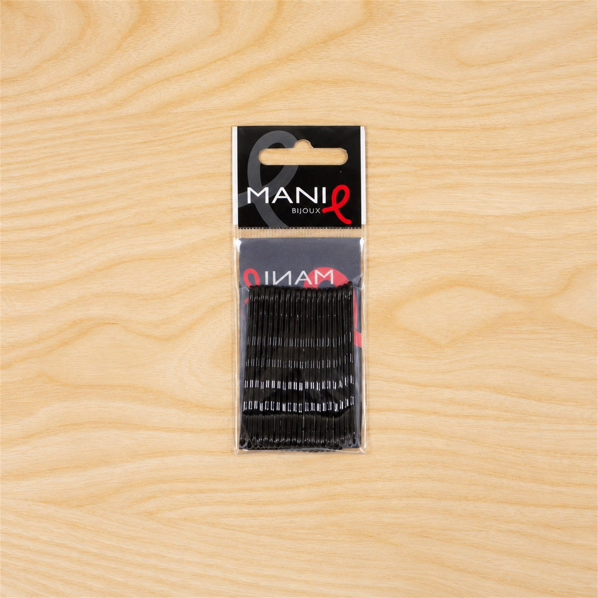 Set of 20 Wukusy metal bobby hair pins with wavy grip and rounded tips for secure everyday styling.