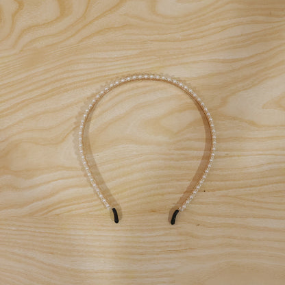 Premium Styling Pearl Embellished Stylish Hairband (1 Pc)