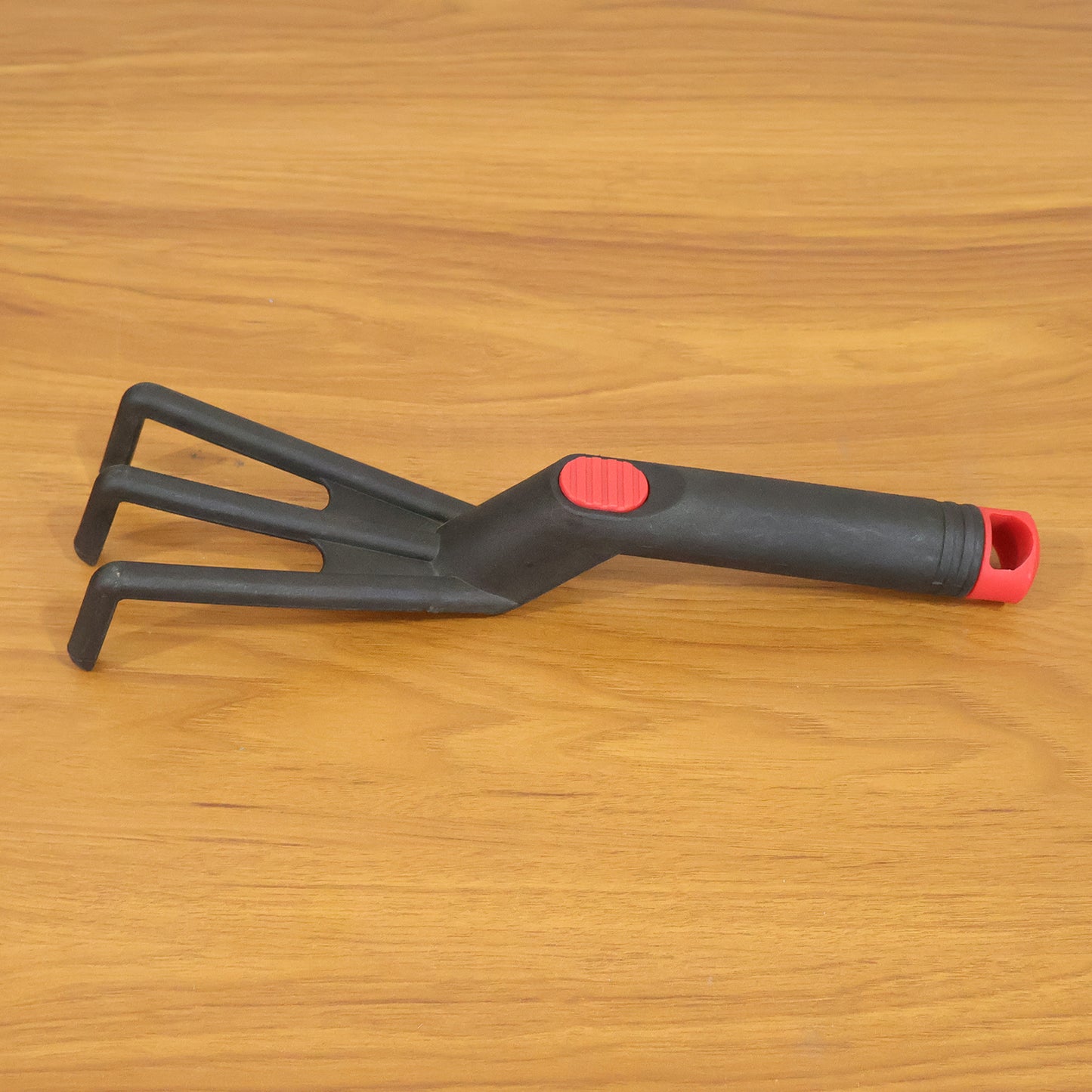 Hand Garden Cultivator Rake Plastic Gardening Tool (1 Pc 27 Cm)