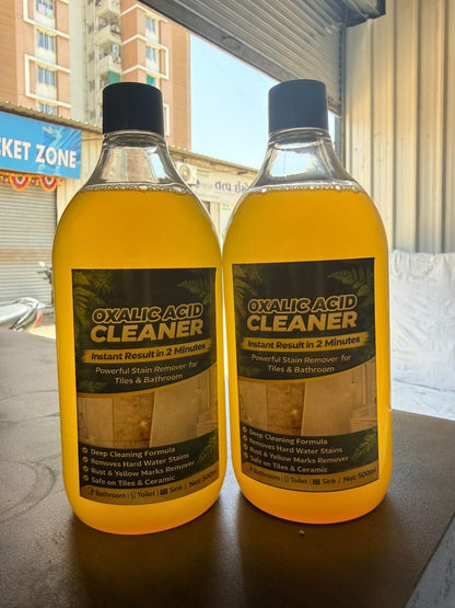 Drpshippr multipurpose stain remover spray for bathroom cleaning, showing a spray bottle on a bathroom surface.