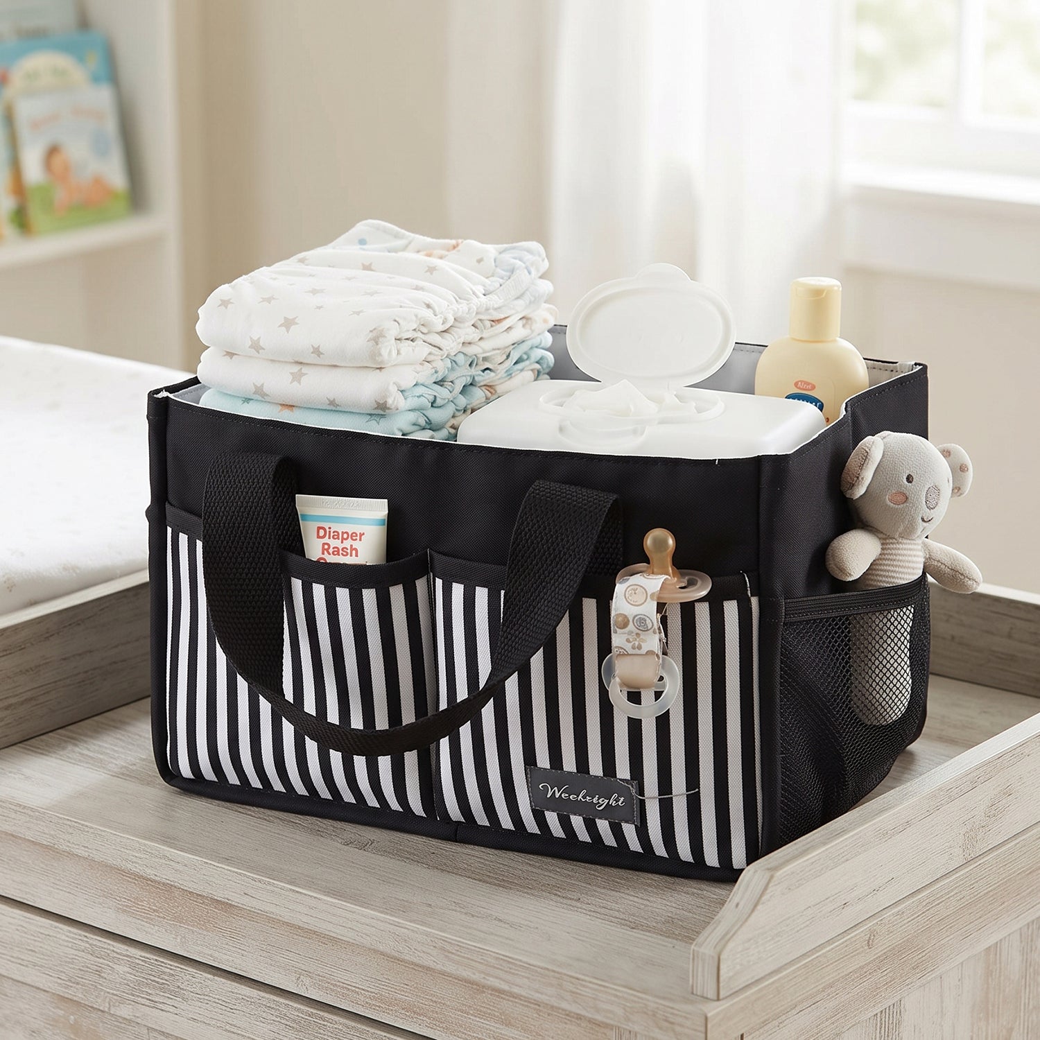 Wukusy multipurpose travel organizer bag with handles, 27x16 cm, showing compartments for toiletries and travel essentials.