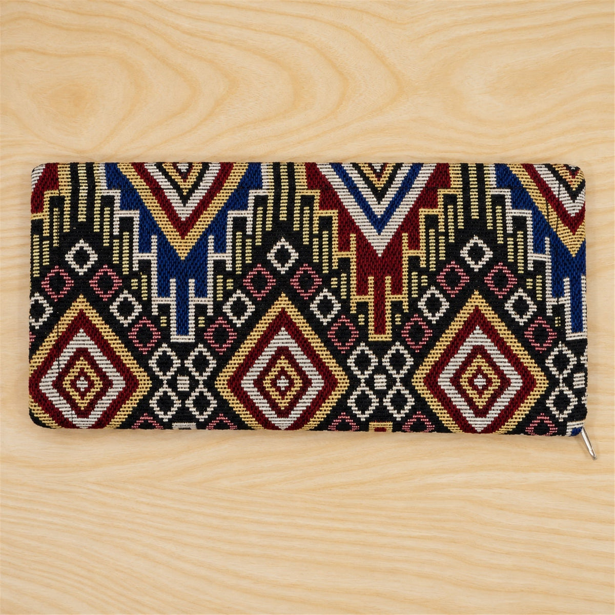 Wukusy traditional geometric woven clutch wallet with zipper, measuring 25x12 cm, showcasing colorful woven pattern and compact design.