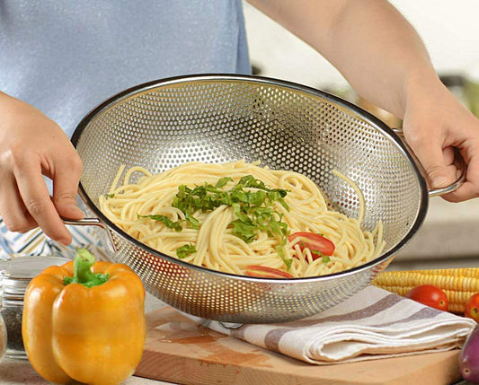 Stainless steel kitchen colander strainer from Drpshippr, with perforated surface for draining liquids, suitable for cooking and rinsing.