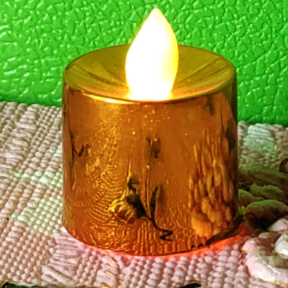 Set of 24 Wukusy electric LED tea light candles in plastic, ideal for home improvement and decorative lighting.