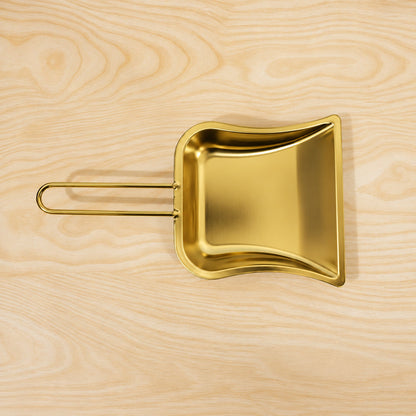 Wukusy metal dustpan with loop handle for floor cleaning, measuring 28x16 cm, ideal for quick and easy cleanup.