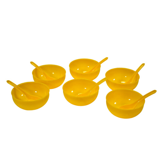 Wukusy 5105 plastic soup bowl and spoon set for kitchen, featuring durable utensils for home use, shown on a kitchen countertop
